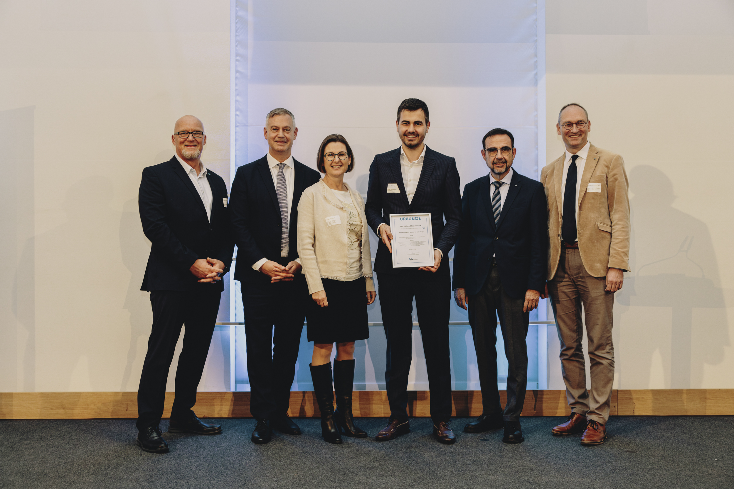 Nominiertes Projekt Heldenkollektiv erhält Teilnahmeurkunde